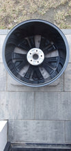 Load image into Gallery viewer, 1x Alufelge 20 Zoll 9.0" 5x112 42ET Glanz Silber 5LA601025CB Skoda Enyaq FEL9345821359av