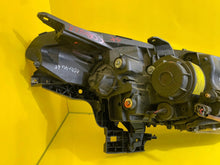 Load image into Gallery viewer, Frontscheinwerfer Citroën C-Crosser 89318045 Xenon Links Scheinwerfer Headlight