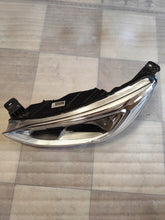 Laden Sie das Bild in den Galerie-Viewer, Frontscheinwerfer Ford JX7B-13W030-AE Links Scheinwerfer Headlight SCH4719478779bp