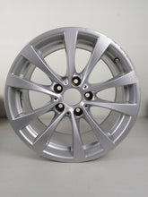 Load image into Gallery viewer, 1x Alufelge 17 Zoll 8.0&quot; 5x120 34ET 6859025 BMW 1 Rim Wheel