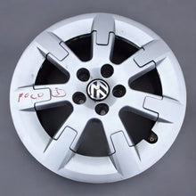 Laden Sie das Bild in den Galerie-Viewer, 1x Alufelge 15 Zoll H2ET38 VW Polo Rim Wheel