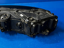 Laden Sie das Bild in den Galerie-Viewer, Frontscheinwerfer Audi Q7 4M0941012 LED Rechts Scheinwerfer Headlight SCH8750614382jt