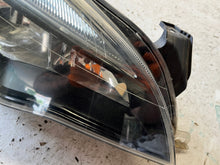 Laden Sie das Bild in den Galerie-Viewer, Frontscheinwerfer Opel Astra J 13371596 Rechts Scheinwerfer Headlight SCH9441465175zc