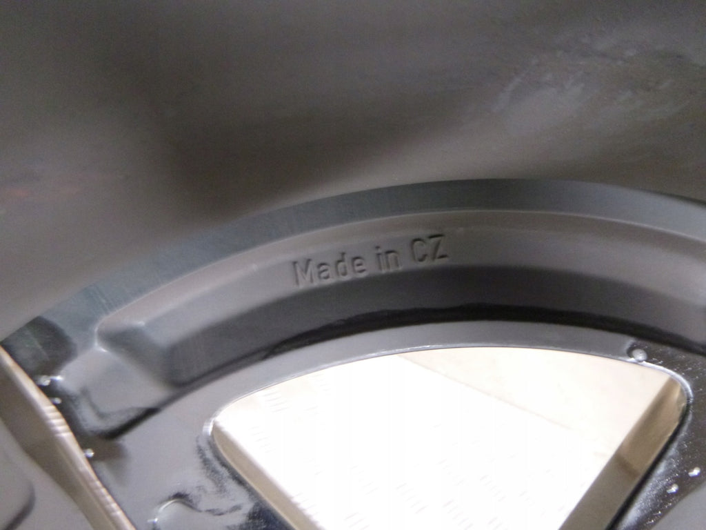 1x Alufelge 18 Zoll 7.5" 5x112 40ET A2064011700 Mercedes-Benz Amg Rim Wheel FEL7948808339la