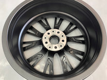 Laden Sie das Bild in den Galerie-Viewer, 1x Alufelge 18 Zoll 7.5" 5x112 6885305 BMW G21 G22 G20 G42 Rim Wheel FEL5098619864qo