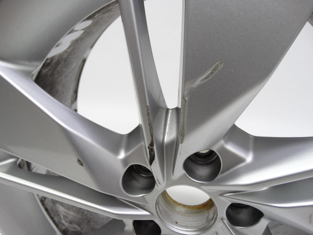 1x Alufelge 18 Zoll 7.0" 5x112 45ET Glanz Silber 81A601025 Audi Q2 Rim Wheel FEL2331826277nq