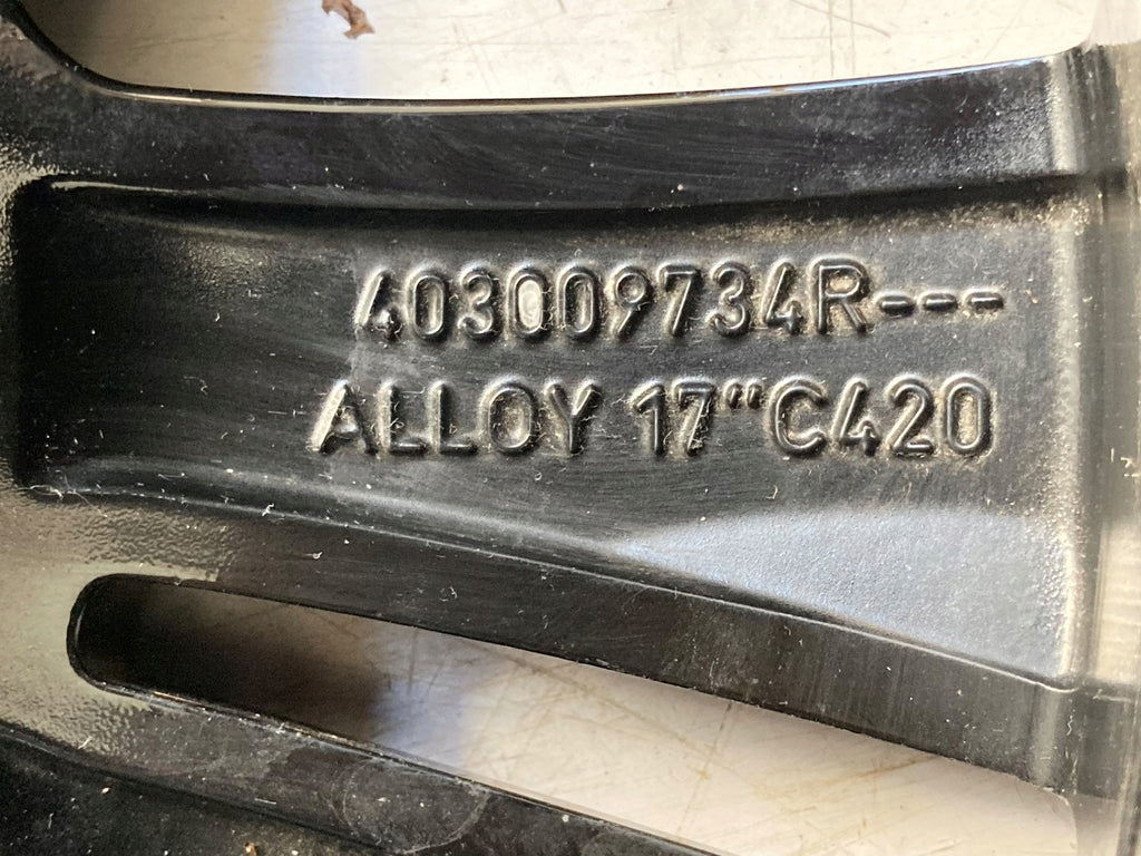 1x Alufelge 17 Zoll 7.0" 5x114.3 43ET A4204010700 Mercedes-Benz Citan Rim Wheel