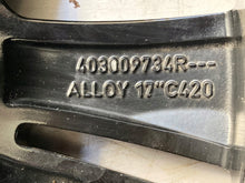 Load image into Gallery viewer, 1x Alufelge 17 Zoll 7.0&quot; 5x114.3 43ET A4204010700 Mercedes-Benz Citan Rim Wheel