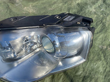 Laden Sie das Bild in den Galerie-Viewer, Frontscheinwerfer VW Passat 3C0941753G Links Scheinwerfer Headlight SCH6296215550du