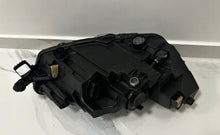 Laden Sie das Bild in den Galerie-Viewer, Frontscheinwerfer Skoda Fabia 6VB941015 Full LED Links Scheinwerfer Headlight
