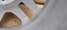 Load image into Gallery viewer, 1x Alufelge 17 Zoll 7.5&quot; 5x120 40ET 7661929-14, 7661929 BMW 1 Rim Wheel