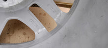 Laden Sie das Bild in den Galerie-Viewer, 1x Alufelge 17 Zoll 7.5" 5x120 40ET 7661929-14, 7661929 BMW 1 Rim Wheel FEL9547312147kr