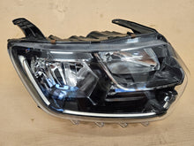 Laden Sie das Bild in den Galerie-Viewer, Frontscheinwerfer Dacia Duster 260101133R LED Rechts Scheinwerfer Headlight