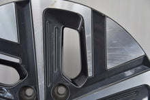 Laden Sie das Bild in den Galerie-Viewer, 1x Alufelge 17 Zoll 7.0" 5x114.3 50ET Glanz 52910-DD100 Hyundai I Mg Rim Wheel FEL5921946973un