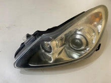 Laden Sie das Bild in den Galerie-Viewer, Frontscheinwerfer Opel Corsa D 13186385 Links Scheinwerfer Headlight SCH4093497307cx