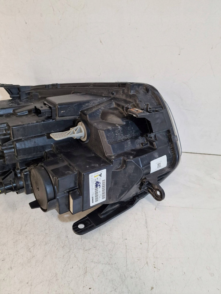 Frontscheinwerfer Dacia Duster 260101133R LED Rechts Scheinwerfer Headlight SCH2713948935bb