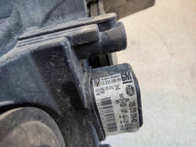 Laden Sie das Bild in den Galerie-Viewer, Frontscheinwerfer Opel Astra H 1EG270370-42 Rechts Scheinwerfer Headlight