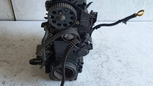 Laden Sie das Bild in den Galerie-Viewer, Motor Audi Skoda VW CLH 1.6 TDI Diesel Engine Unkomplett