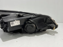 Load image into Gallery viewer, Frontscheinwerfer VW Golf VIII I 5H1941005 Links Scheinwerfer Headlight SCH6444221703kk