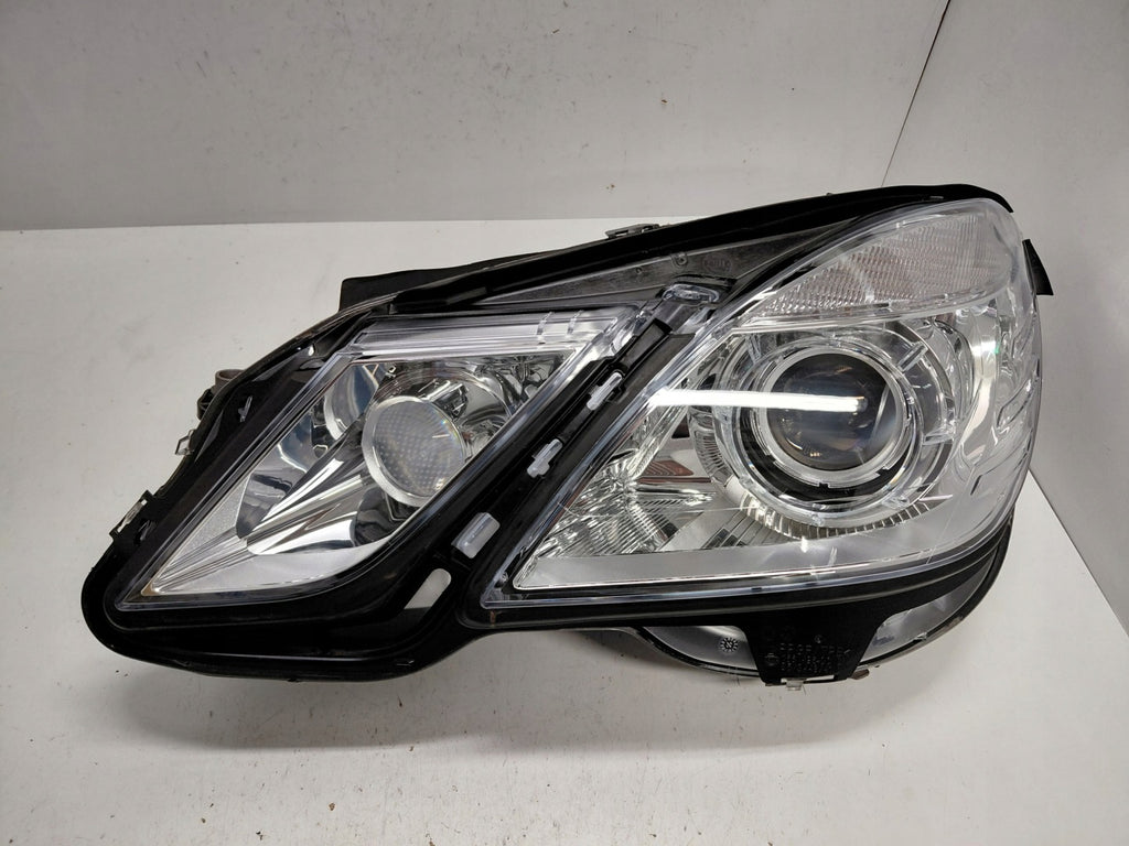 Frontscheinwerfer Mercedes-Benz W212 A2128201961 A2128205061 Xenon Ein Satz SCH8759104826ls