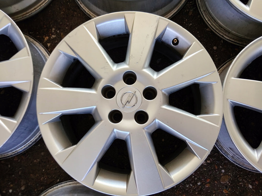 4x Alufelge 17 Zoll 7.0" 5x110 41ET Glanz Silber 24431911 Opel Rim Wheel FEL8597178812ni
