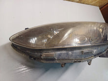 Laden Sie das Bild in den Galerie-Viewer, Frontscheinwerfer Mazda II D65151040 Links Scheinwerfer Headlight SCH1634153972tv