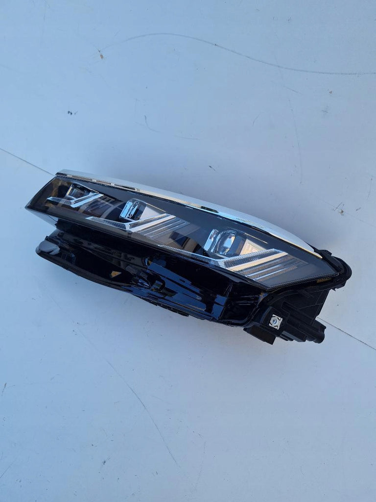 Frontscheinwerfer VW Touareg Cr7 761941081B LED Links Scheinwerfer Headlight SCH1347821281nq