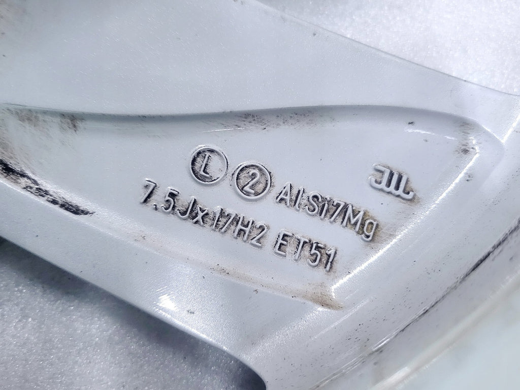 1x Alufelge 17 Zoll 7.5" 5x112 51ET Glanz Silber 5H0601025H VW Golf Viii