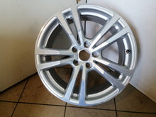 Laden Sie das Bild in den Galerie-Viewer, 1x Alufelge 18 Zoll 8.0" 5x112 46ET 8V0601025BC Audi A3 Rim Wheel FEL3907534197er