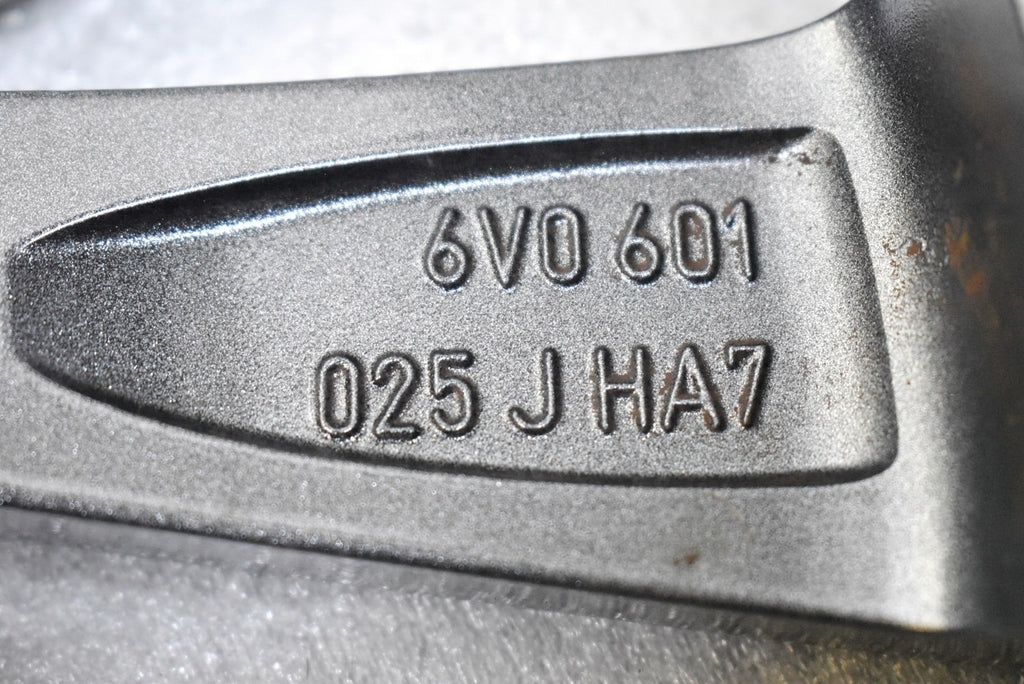 1x Alufelge 16 Zoll 7.0" 5x100 46ET 6V0601025J 6V0601025G MAD-AR81 Mg Rim Wheel