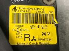 Laden Sie das Bild in den Galerie-Viewer, Frontscheinwerfer Mitsubishi Colt VI MR957354 Rechts Scheinwerfer Headlight