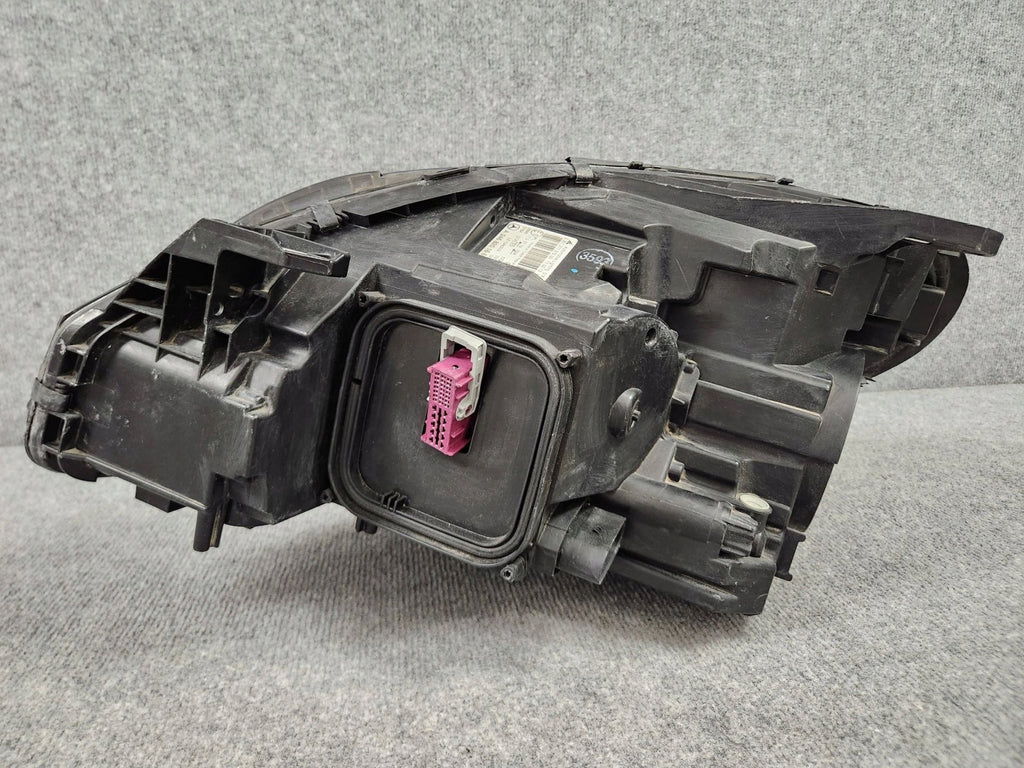 Frontscheinwerfer Mercedes-Benz W246 A2468201661 030127127200 Xenon Rechts SCH9029967737th