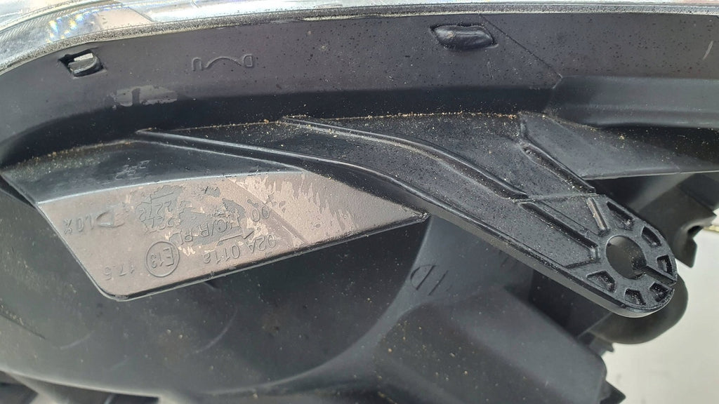 Frontscheinwerfer Hyundai I20 9102-1J0XX Rechts Scheinwerfer Headlight