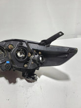 Laden Sie das Bild in den Galerie-Viewer, Frontscheinwerfer Mazda 5 ARO12061 Rechts Scheinwerfer Headlight