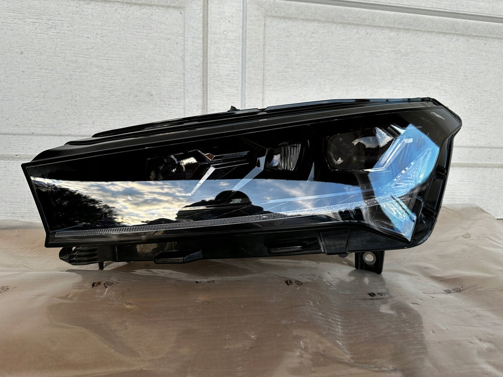 Frontscheinwerfer Skoda Enyaq 5LB941015A LED Links Scheinwerfer Headlight