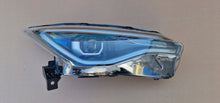 Laden Sie das Bild in den Galerie-Viewer, Frontscheinwerfer Renault Zoe 260102384R Rechts Scheinwerfer Headlight SCH9126611499ul