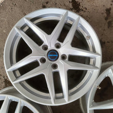 Laden Sie das Bild in den Galerie-Viewer, 4x Alufelge 17 Zoll 7.5" 5x112 38ET Glanz Silber 52925 Audi Rim Wheel FEL7683155845qo