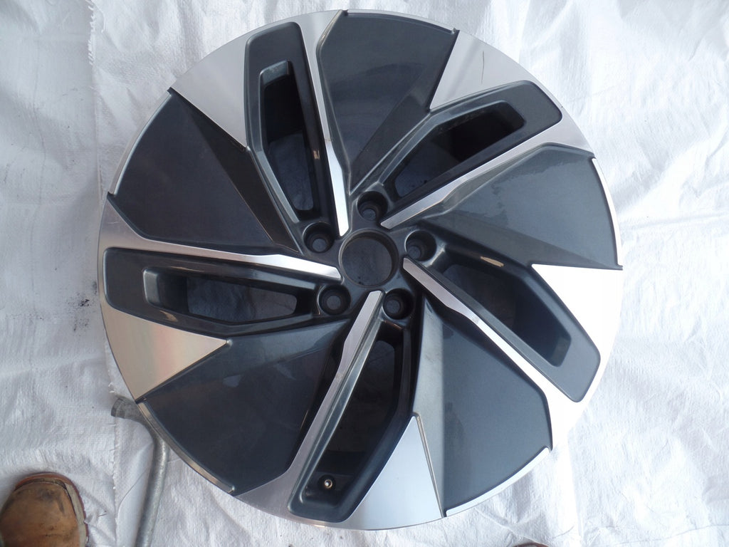 1x Alufelge 19 Zoll 8.0" 5x112 45ET 11A601025M VW Id.4 E21 Rim Wheel FEL8016170370es