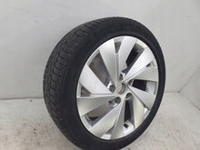 Load image into Gallery viewer, 1x Alufelge 17 Zoll 7.5" 5x112 51ET 5H0601025C VW Golf Viii Rim Wheel FEL6450433742es