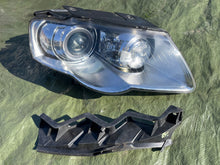 Laden Sie das Bild in den Galerie-Viewer, Frontscheinwerfer VW Passat 89312669 89312660 FALSE Scheinwerfer Headlight SCH1632519731dp