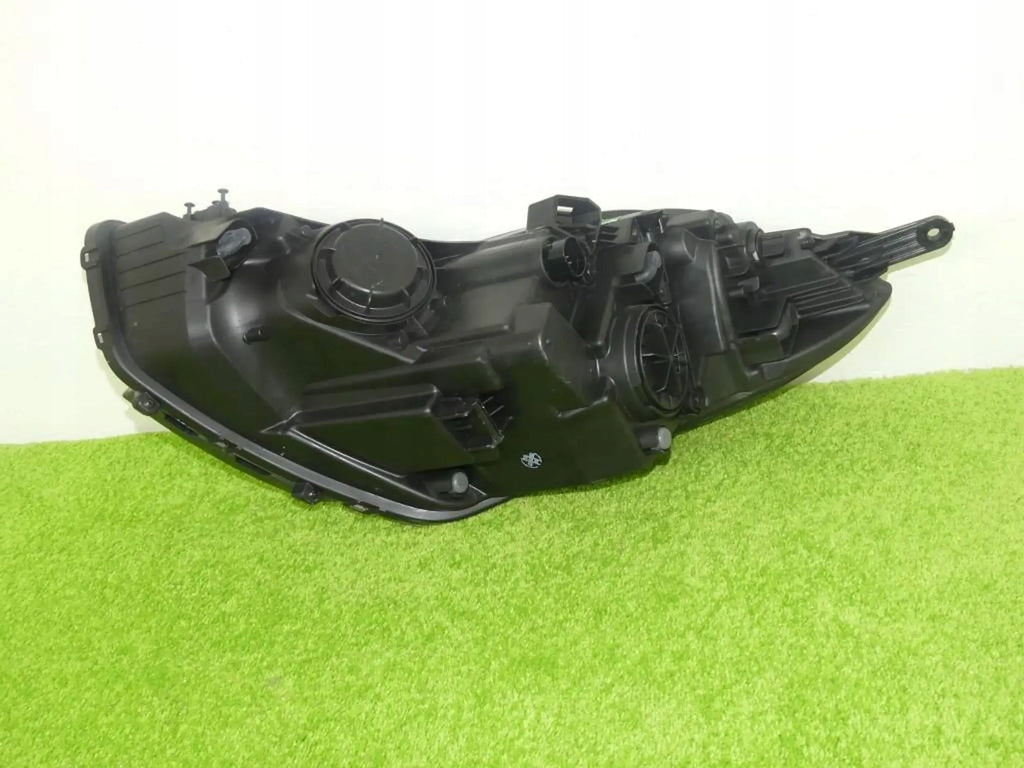 Frontscheinwerfer Hyundai Ix20 921021K Rechts Scheinwerfer Headlight SCH9424545591xa