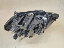 Load image into Gallery viewer, Frontscheinwerfer BMW E83 22454600 Rechts Scheinwerfer Headlight SCH9488568981ig