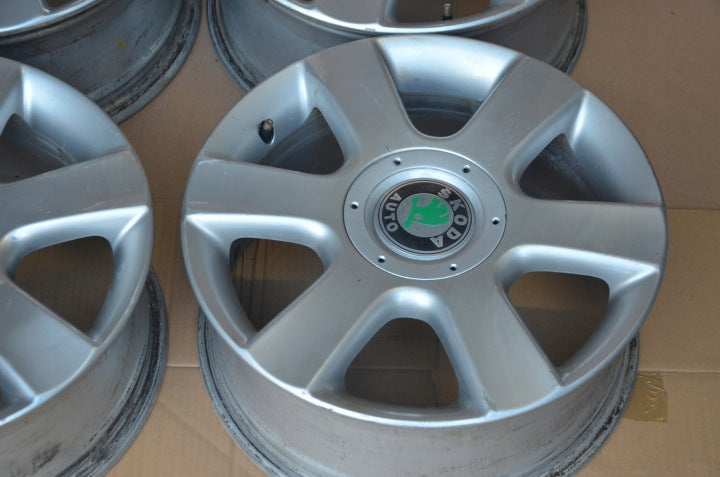 4x Alufelge 16 Zoll 7.0" 5x112 50ET Skoda Octavia III Golf Touran Rim Wheel FEL3803885049tk