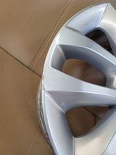 Laden Sie das Bild in den Galerie-Viewer, 1x Alufelge 17 Zoll 7.5" 5x108 52 5ET Glanz Silber 8V4J-1007-AA Ford Kuga I FEL1198788973fn