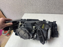 Laden Sie das Bild in den Galerie-Viewer, Frontscheinwerfer BMW 3 F34 7285683 Xenon Links Scheinwerfer Headlight SCH8184846885dd