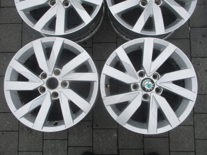 4x Alufelge 16 Zoll 6.5" 5x112 41ET Glanz Silber 3G0601025A Skoda I Rim Wheel FEL4936431459nv