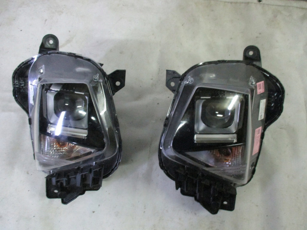 Frontscheinwerfer Hyundai Tucson 92102N7000 Ein Stück (Rechts oder Links) SCH6559350278ec