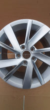 Load image into Gallery viewer, 1x Alufelge 16 Zoll 6.5&quot; 5x112 46ET 5H0071496 VW Golf Viii Rim Wheel