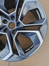 Laden Sie das Bild in den Galerie-Viewer, 1x Alufelge 19 Zoll 7.5&quot; 5x112 48ET Glanz Graphit 5E3601025S Mg Octavia 5e3 Iv