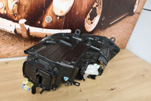 Laden Sie das Bild in den Galerie-Viewer, Frontscheinwerfer VW Tiguan 7P1941752 Xenon Rechts Scheinwerfer Headlight SCH5015903579fw